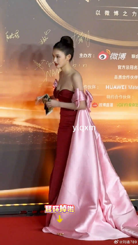 林允 挡镜头 美女之间的贴贴好暖心