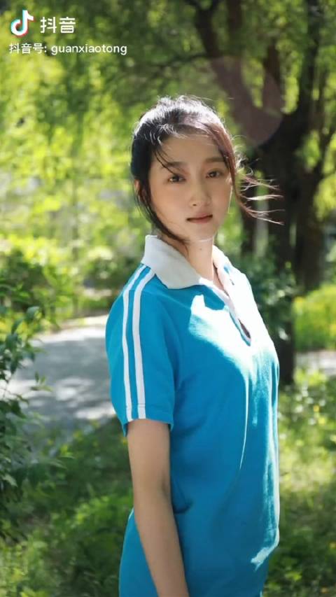 关晓彤发文感谢粉丝称你对我来说是最好的