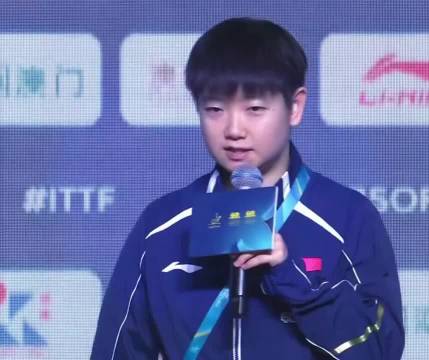 王楚钦孙颖莎王曼昱抽签前采访！