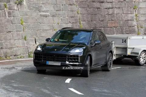 配混动系统？新款保时捷Cayenne谍照曝光 有望2026年发布