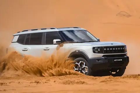 14.99 万起!真四驱大五座混动方盒子,新卷王来了