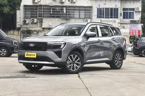 开春全家出游不挤后排，福特领睿10万级宽体大五座SUV太懂家用