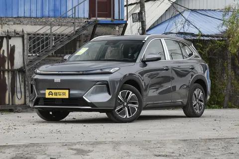 家用混动SUV空间实测银河星舰7 EM-i：紧凑身形不挤空间