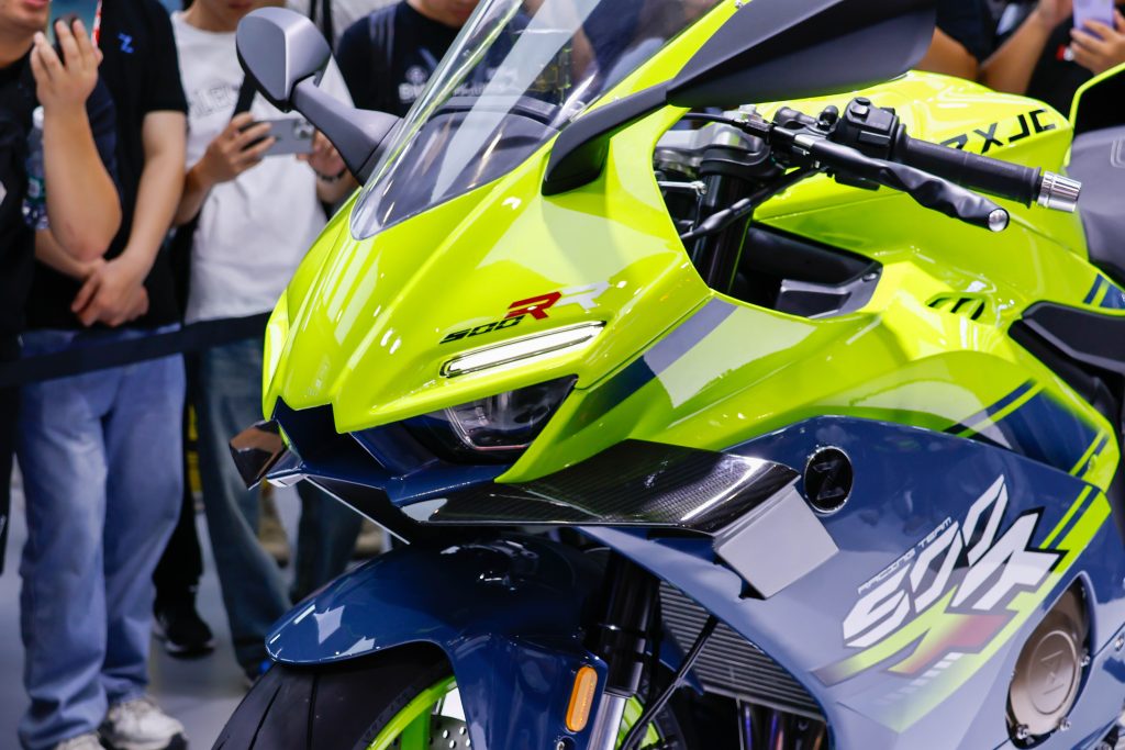 【中国摩博会】前凯越创办人张雪携“张雪机车”,推出四缸跑车ZX-500RR 登陆市场