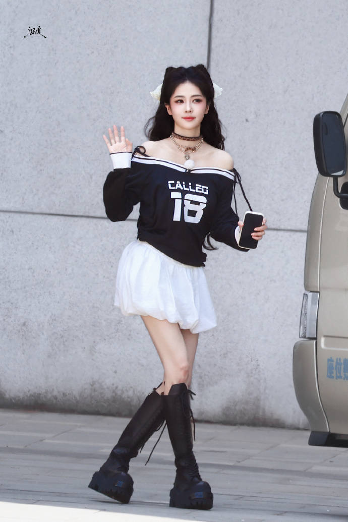 白鹿确认参加《奔跑吧》第14季录制，熟脸回归！