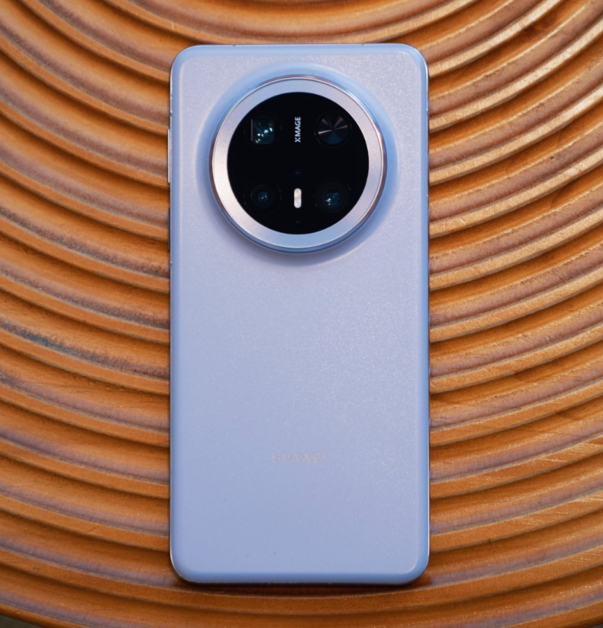 想买华为手机,2026年这3款才是“最优选”,系统丝滑用六年