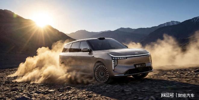 25.98万元起，智己LS8开启预售