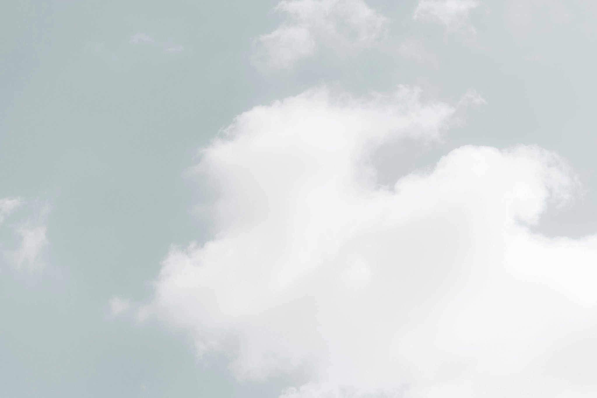 王源文淇主演科幻爱情电影《我看见两朵一样的云》2026年上映,讲述寻找真实世界的故事