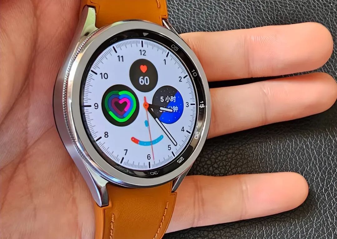 2025健康智能手表5大品牌横评:华为医疗认证 vs 苹果健康研究 vs dido黑科技…千元也有专业款?