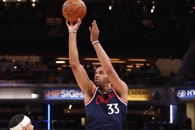 场上效果很不理想又如何?快船锋线老将的地位依然是不可动摇的?