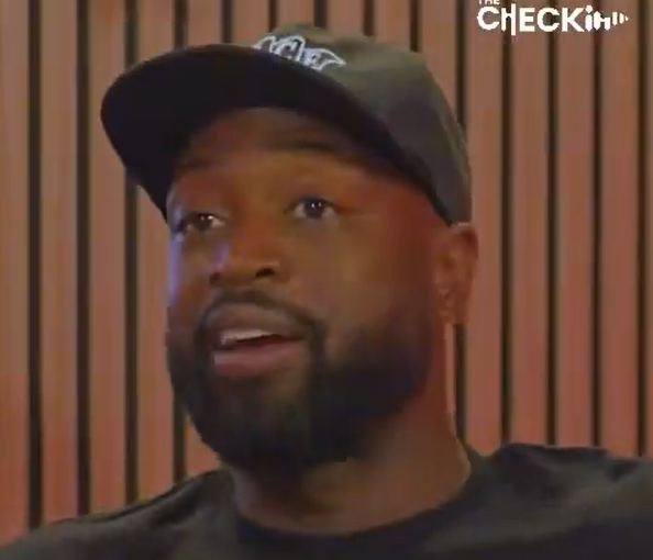 韦德：人们会议论乔丹更强，但詹姆斯已经处于无人能及的境界