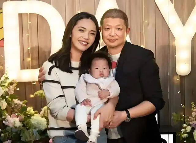 姚晨曹郁离婚,一合资公司24年已注销,但仍有商业关联,姚晨称多年前已离婚考虑孩子年幼未公布