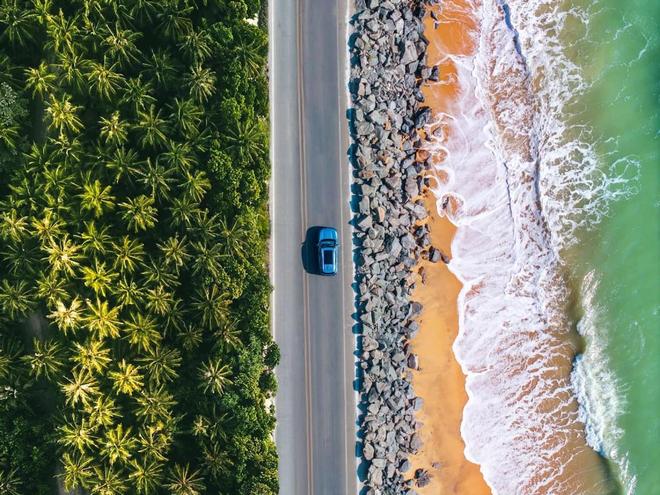 当车企还在卷配置，捷途已经把“家”搬进了山海