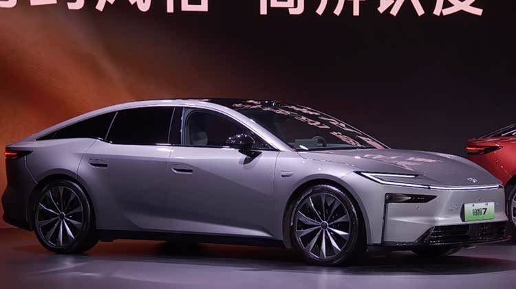 丰田铂智7上市限时补贴价14.78万起鸿蒙座舱5与MomentaR6加持