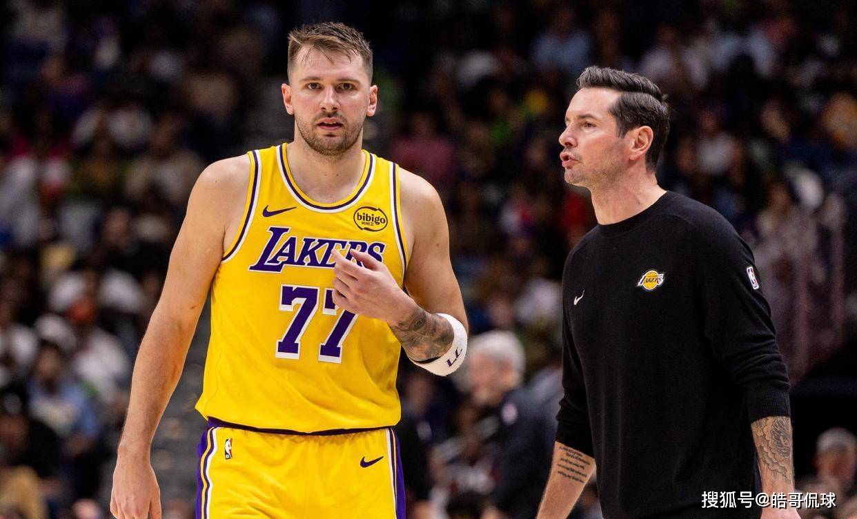 终结三连败！湖人28分大胜勇士！东契奇生日夜爆发，詹姆斯就该这么用