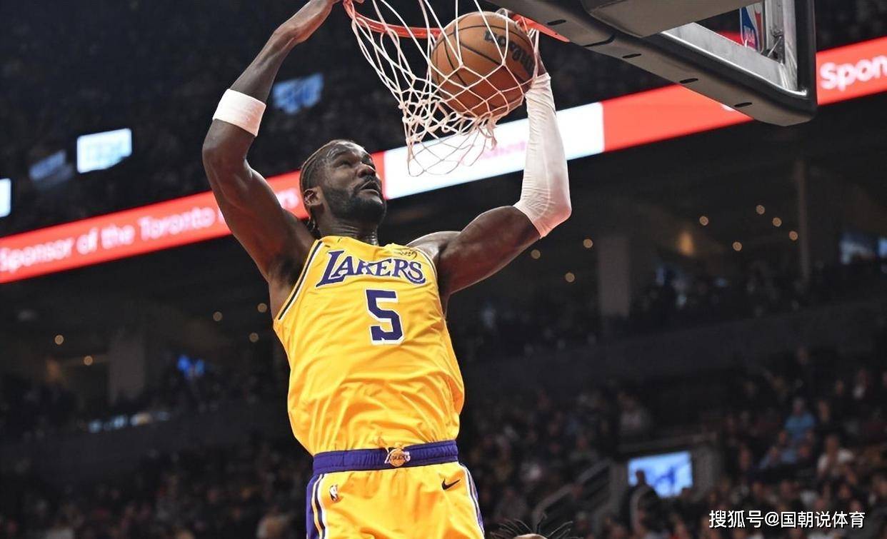 湖人获得三连胜，赛后表现打分，最高的竟然不是詹姆斯，球迷不理解