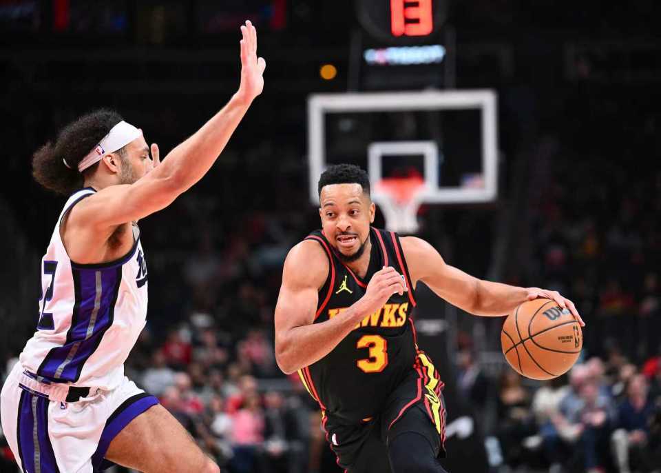 保住前六！老鹰3人20+横扫国王 杰伦26+5+10德罗赞22分