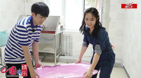 《我家那小子》武艺约会邢菲被问前女友 陈小纭于小彤野外露营求抱抱