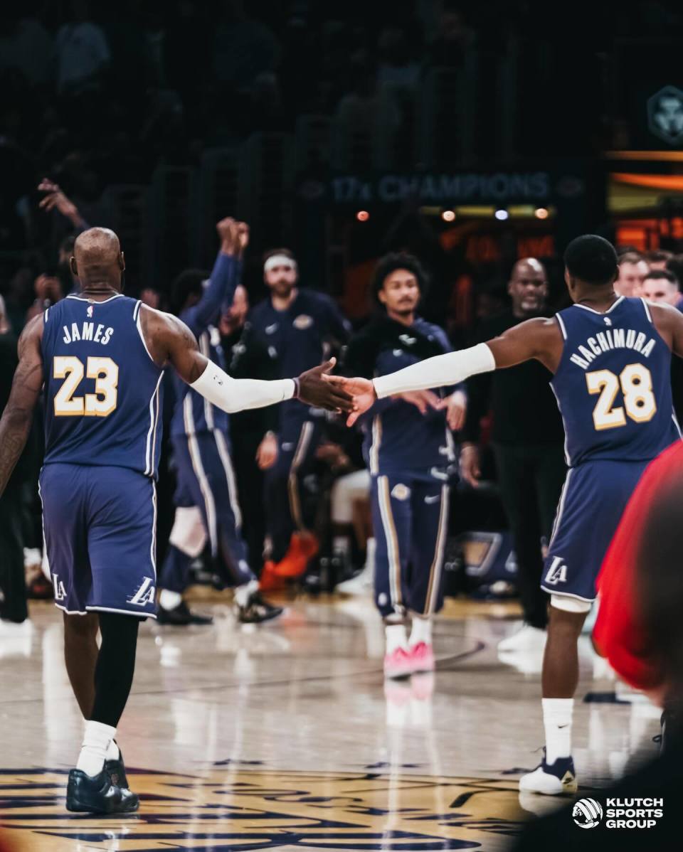 西部第三！八村垒Ins晒和詹姆斯的赛场合影与球迷分享