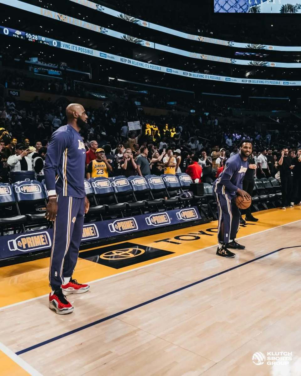 幸运！勒布朗-詹姆斯Ins晒个人赛场照，布朗尼等人入镜