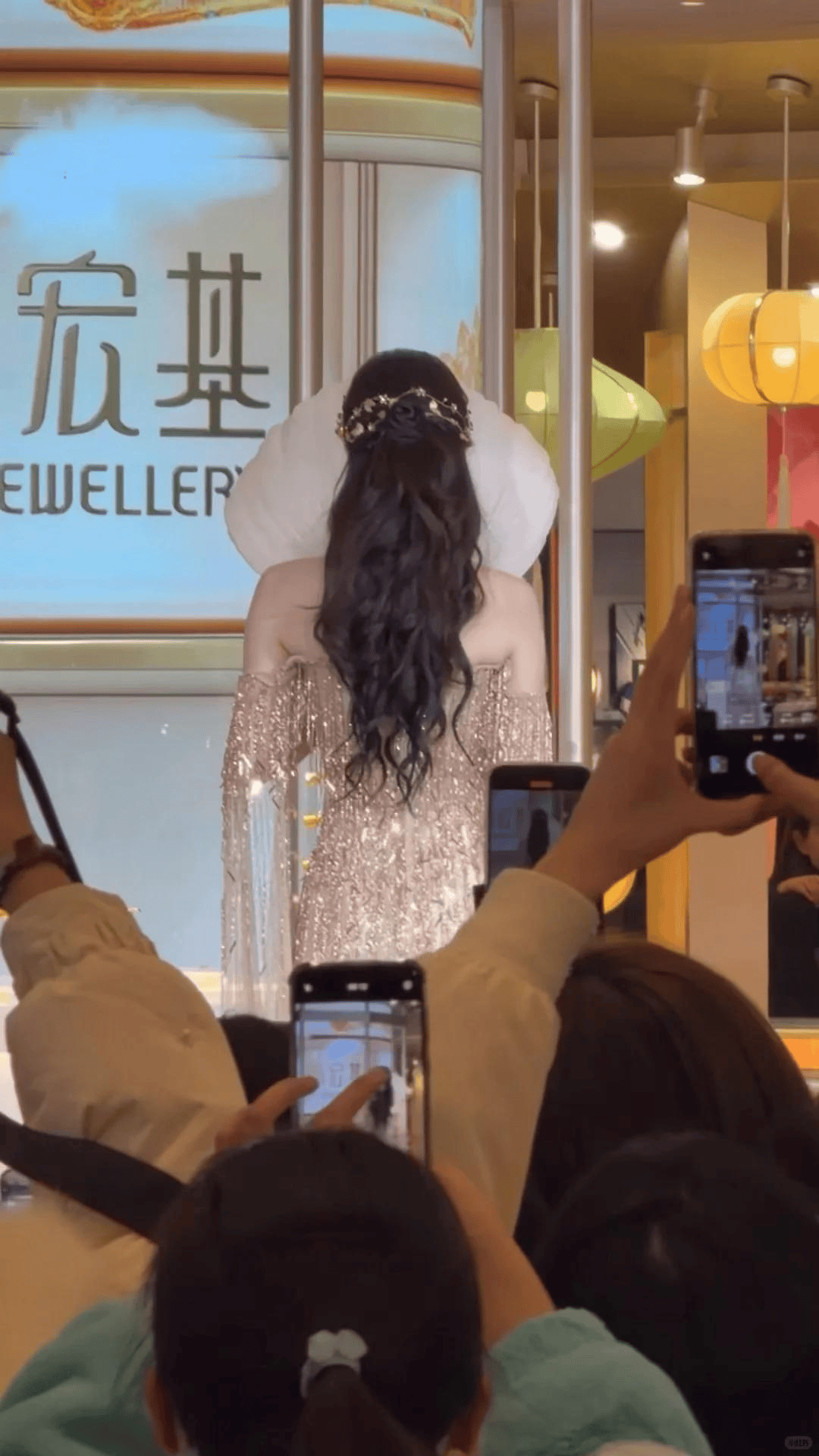 宋轶“富态美”出圈背后：不迎合白瘦幼的女演员有多清醒