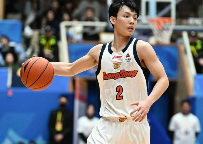 广东48分大胜四川，球员：3人完美，3人及格，3人不合格