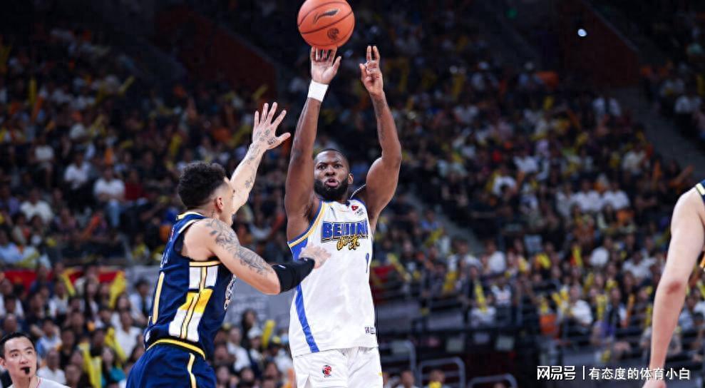 广东队内讧炸雷！焦泊乔离队真相曝光，比输北京还糟？