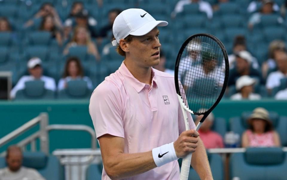 大师赛连赢30盘!辛纳跻身迈阿密四强,阳光双赛背靠背进半决赛