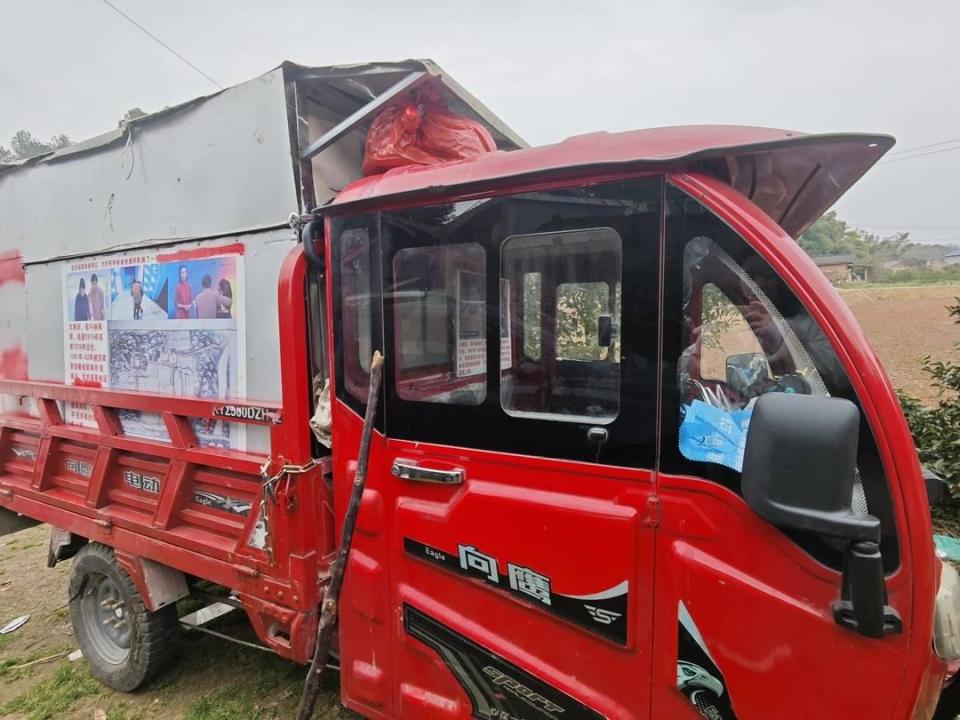 男子漂泊近半世纪后成功寻亲:靠腊肉和折耳根锁定四川 曾怕家人不认自己封面头条