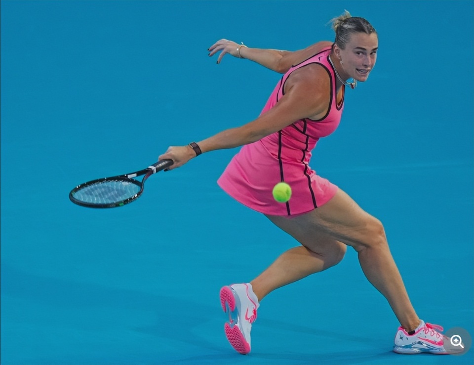 作为世界一姐取得历史第九胜场数,萨巴伦卡晋级2026年迈阿密公开赛16强