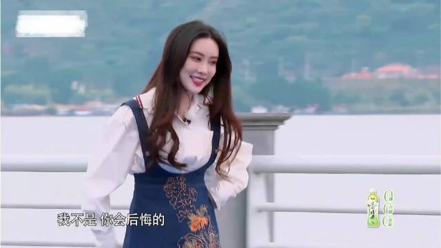 孟子义被攻击脚不能动，谁料她却直接给人挑了个探戈，逼疯范丞丞