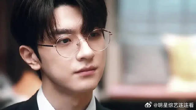 哇，好霸道好偏执的爱， 以为霸道男都按这个标准来