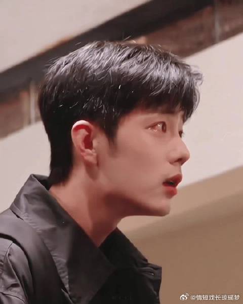 盛阳喝醉的表情好可爱前一秒还是委屈巴巴的小狗狗后一秒眼睛都亮了