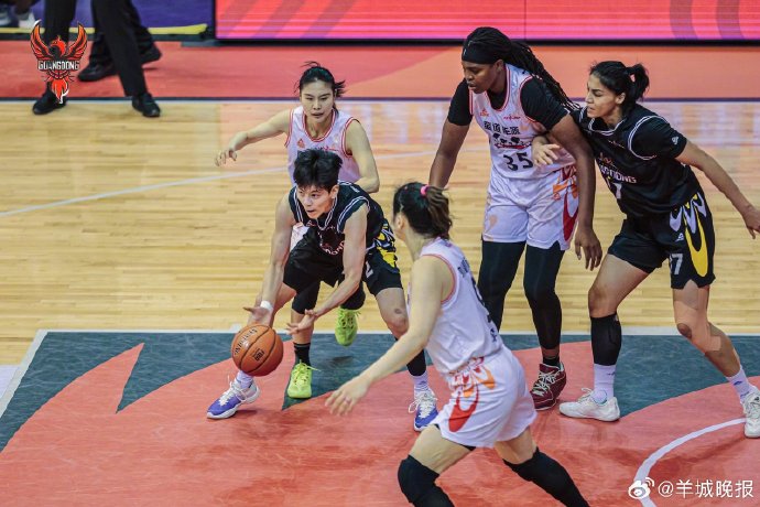 广东女篮是如何在WCBA总决赛中战胜拥有李梦、韩旭的四川女篮的？