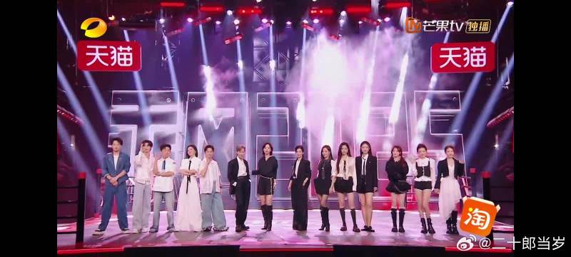 叶童老师一出场直接帅到我缺氧！西装随手一甩，气场直接冲破天花板