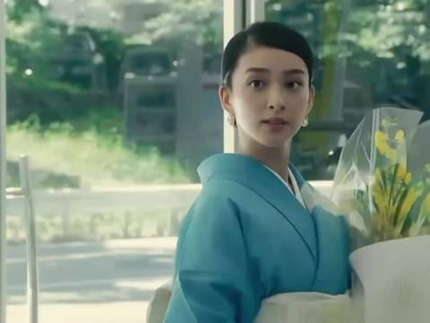 银行职员转行陪酒女终成银座妈妈桑