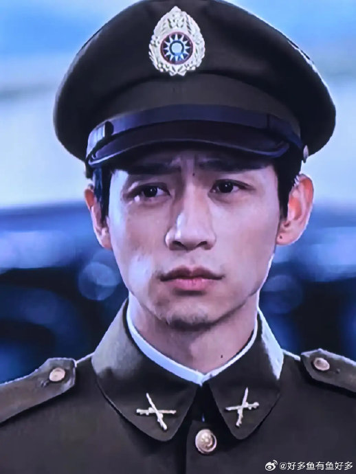 魏晨在《沉默的荣耀》等作品中如何诠释角色以保持演技生命力？