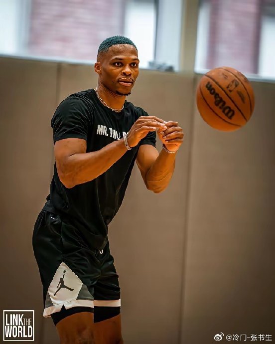 掘金六连胜期间约基奇的数据表现有多全面？