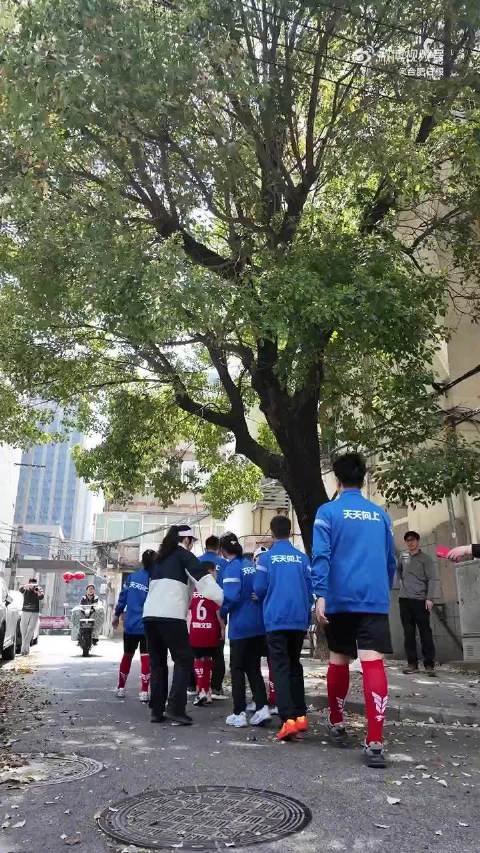 合肥有群来自星星的球童