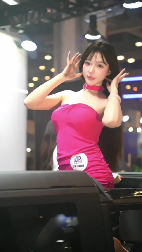 潍坊金宝车展开幕，车模阵容亮相