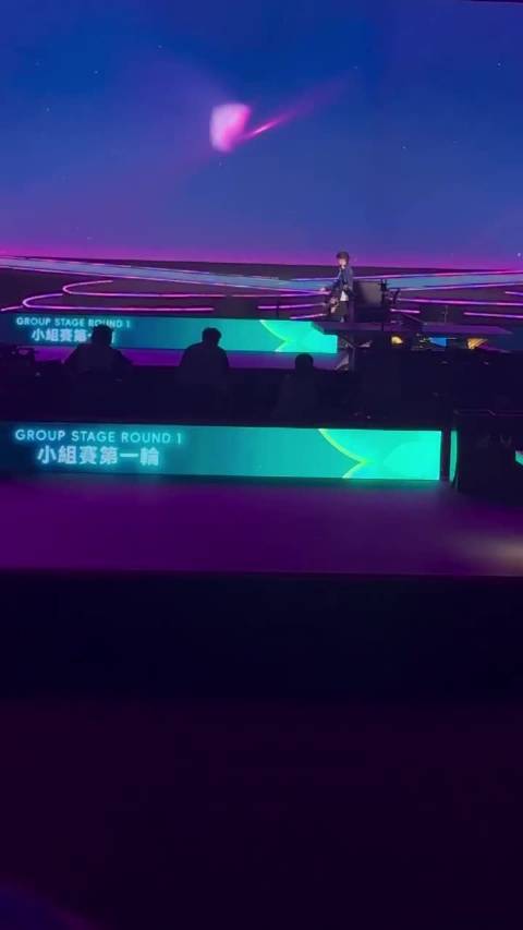澳门世界杯国乒首日七战全胜，蒯曼险胜卢茨