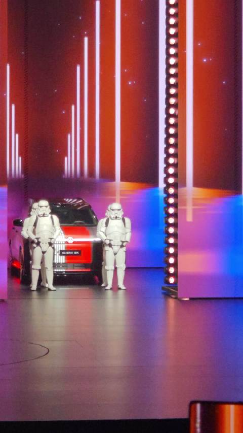 大众9X与星球大战联名推出全球化增程车型