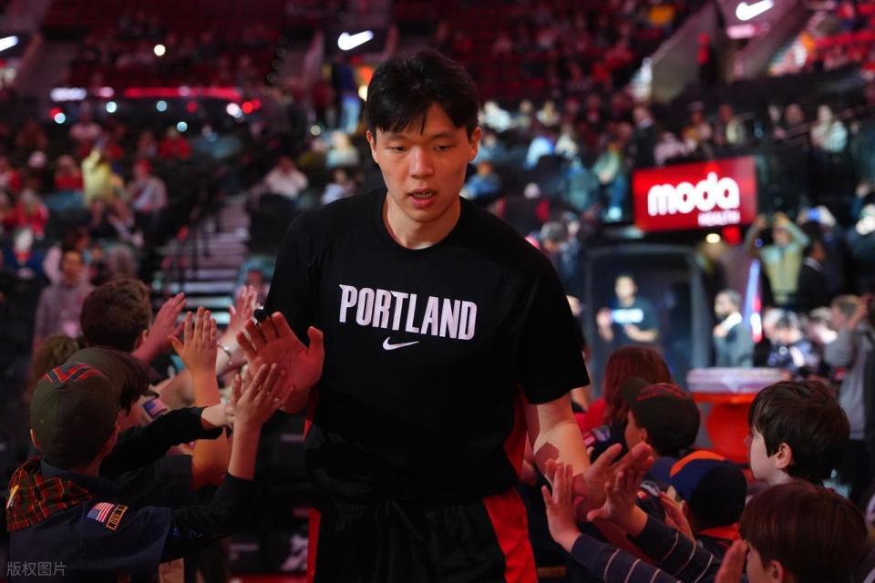 从G联赛到NBA垃圾时间：杨瀚森的徘徊与成长