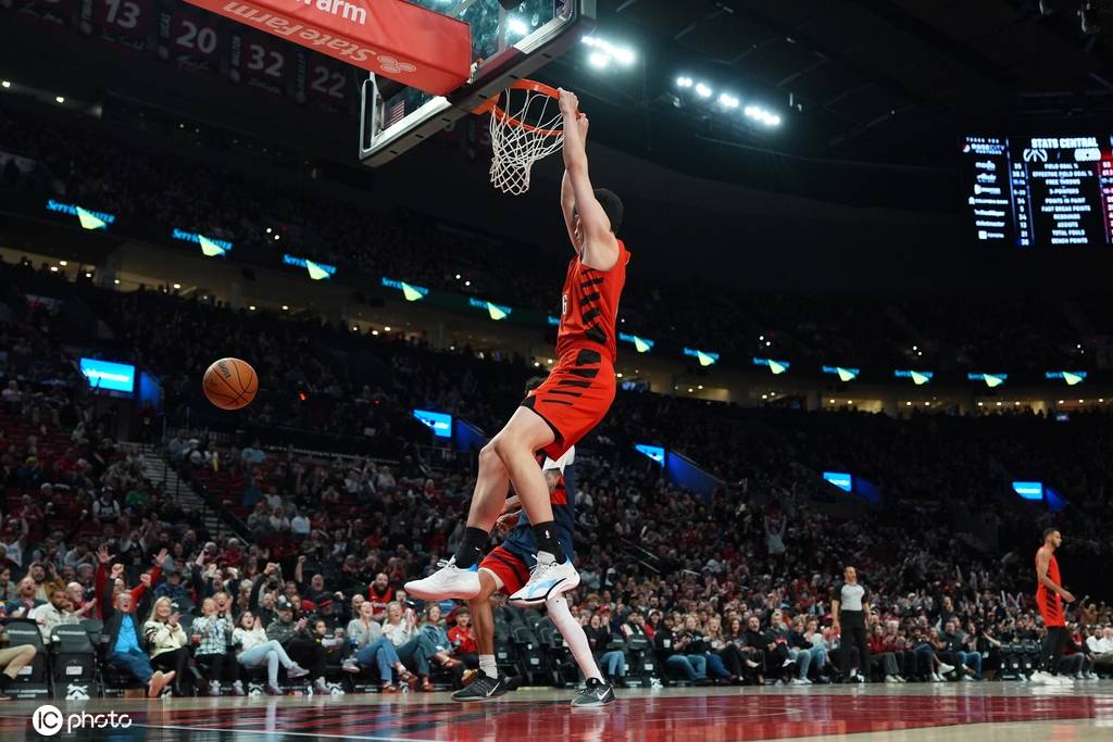 杨瀚森6分4板阿夫迪亚20分开拓者大胜奇才