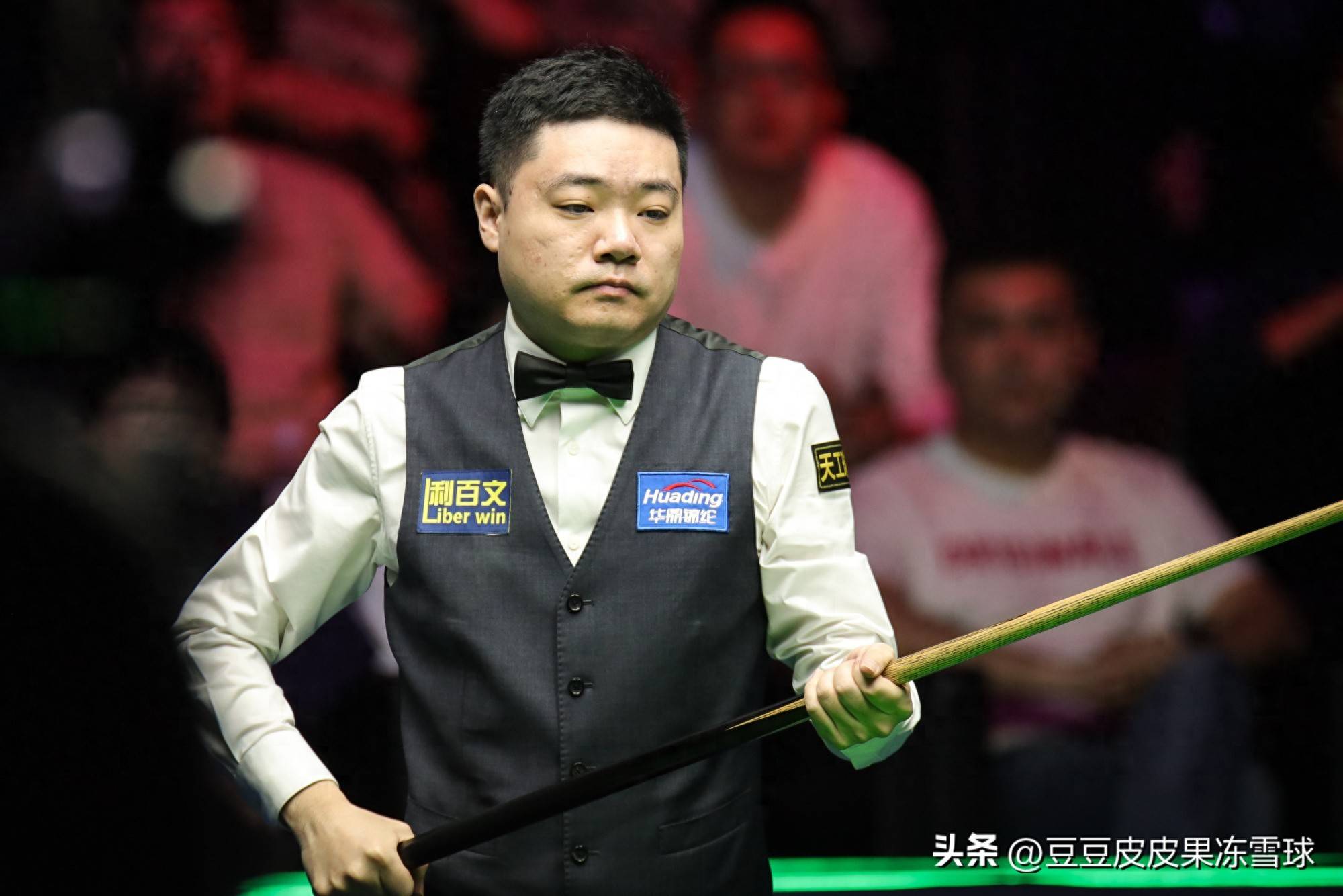 丁俊晖斯诺克十大记录，首冠到历史改写，20年辉煌征程