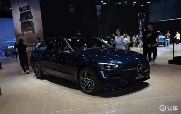 三十万购买奔驰，担心动力不足？ISG电机升级后，低速行驶平顺自如，方显真正豪华