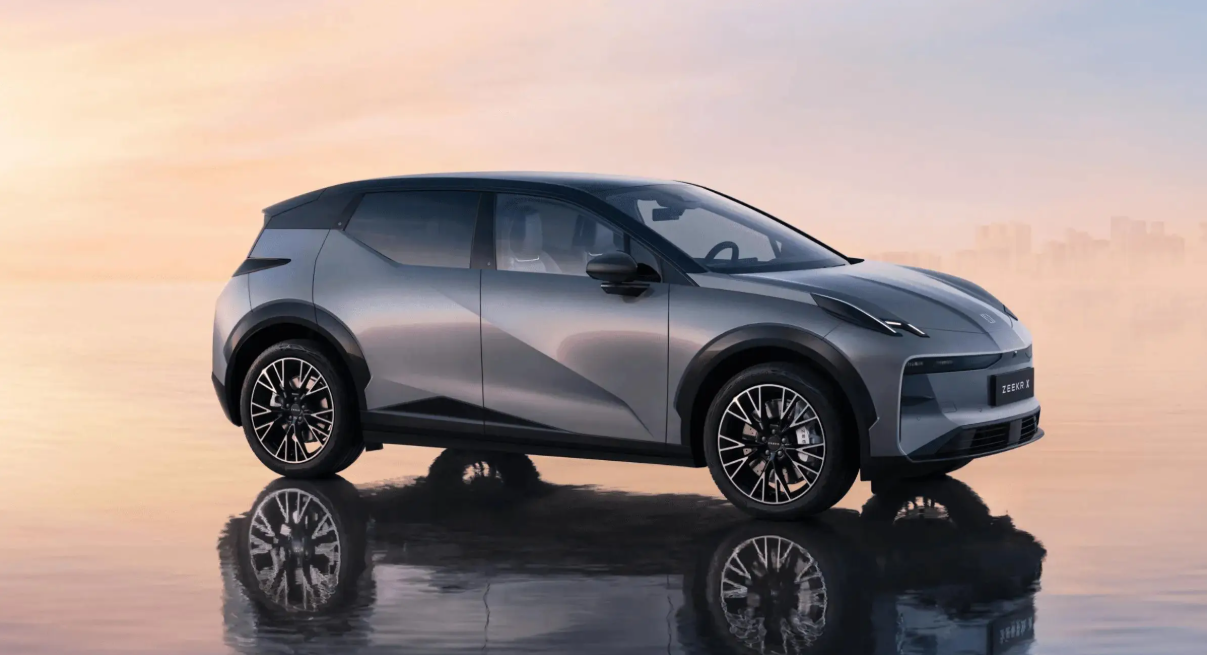 纯电动小型车/续航420公里，蔚来萤火虫上市