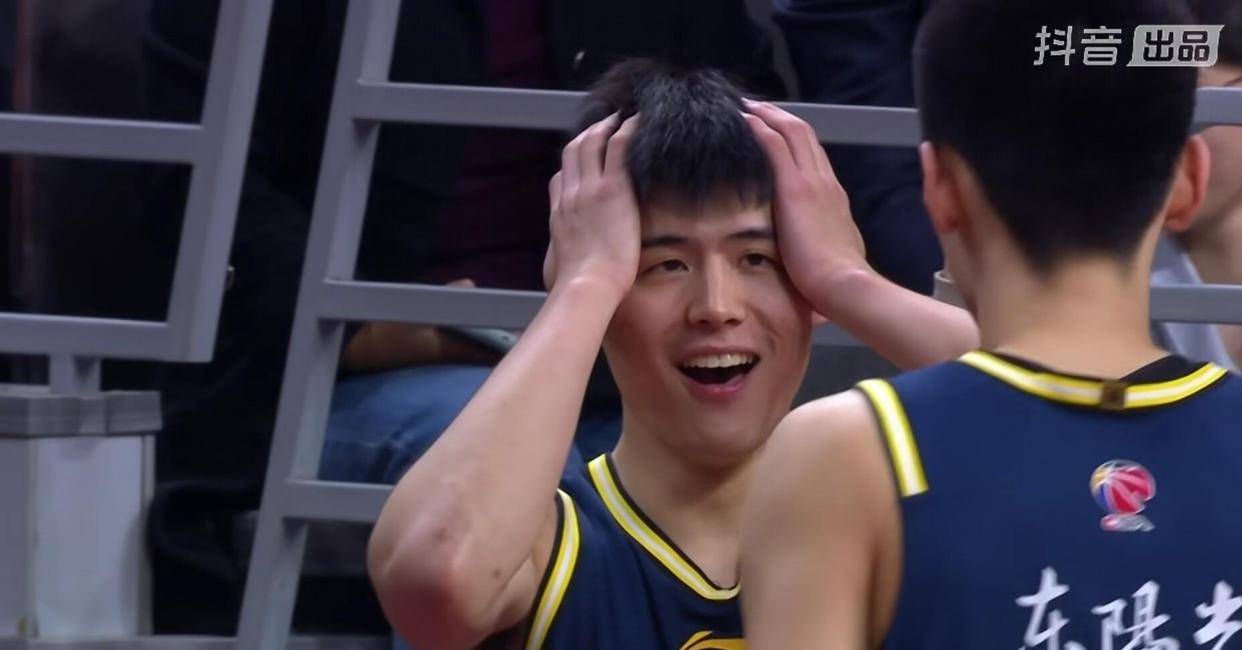 广东87-88输浙江，超远三分绝杀比赛，杜锋固执用人遭球迷怒怼