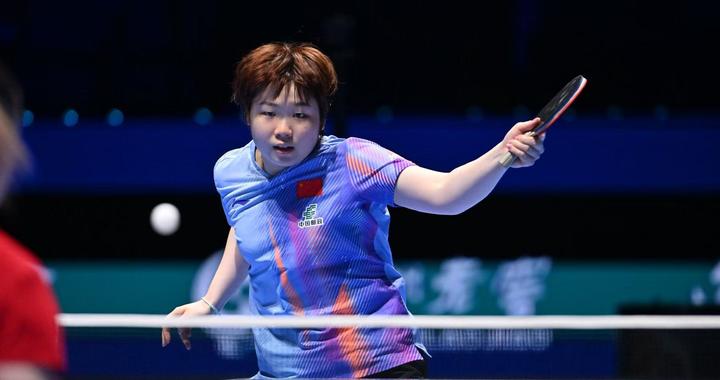 澳门世界杯：决胜局1-5落后，蒯曼差点遭掀翻！张本美和轰出18-16