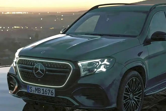 新款奔驰GLS造型提前曝光！网友吐槽：不如不改